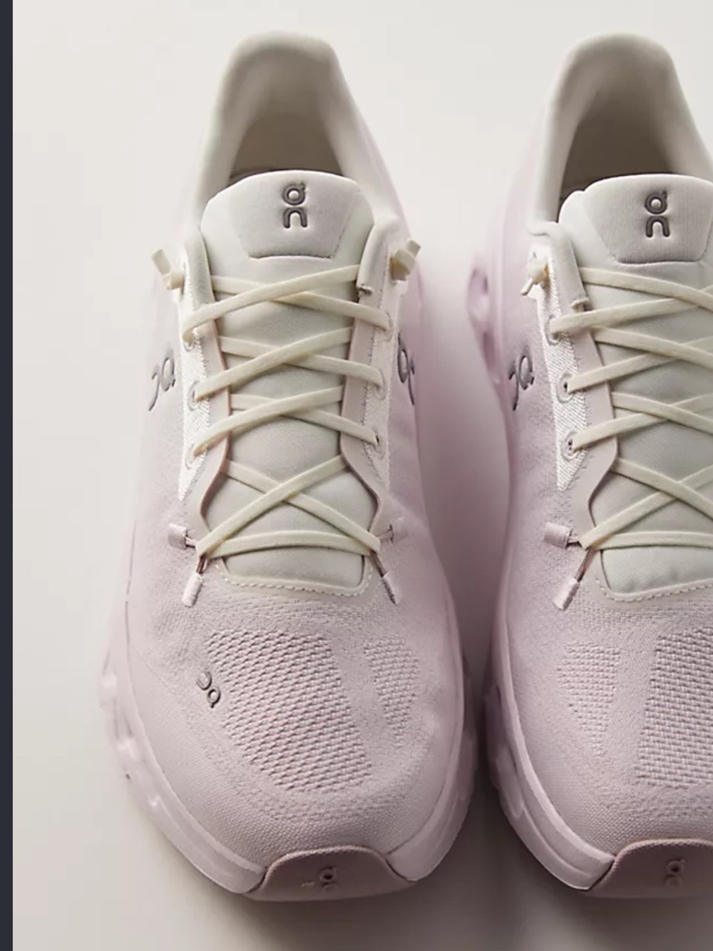 On Running Cloud Tilt Shoes